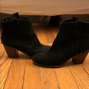 Sam Edelman suede booties, size 7